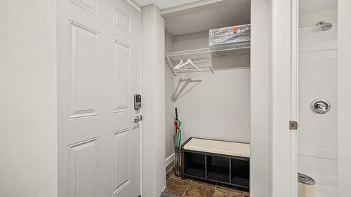 5821 Atkinson Crescent, Peachland, BC - Indoor