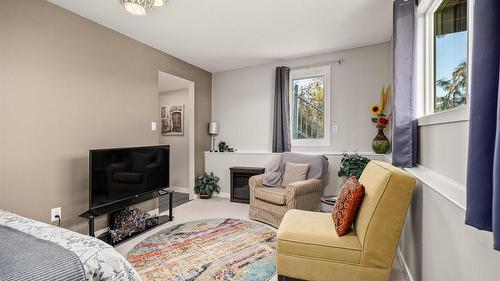 5821 Atkinson Crescent, Peachland, BC - Indoor Photo Showing Other Room