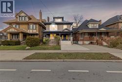 5 MAPLEWOOD Avenue  Hamilton, ON L8M 1W3