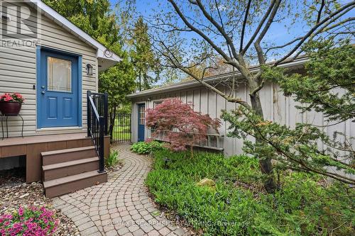 21 Brian Boulevard, Hamilton, ON - Outdoor