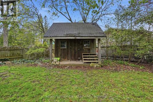 21 Brian Boulevard, Hamilton, ON - Outdoor