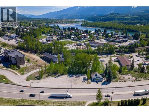 1792 Bend Frontage Road, Revelstoke, BC 