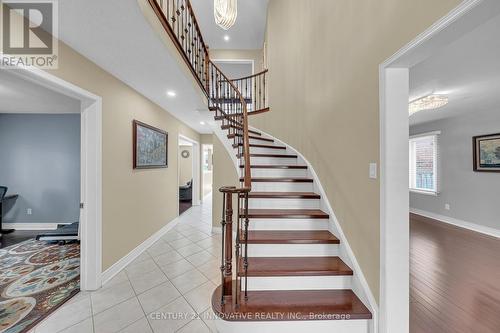 42 Kevi Crescent, Richmond Hill, ON - Indoor Photo Showing Other Room