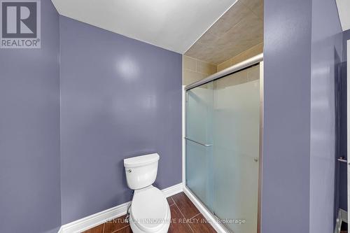 42 Kevi Crescent, Richmond Hill, ON - Indoor Photo Showing Bathroom