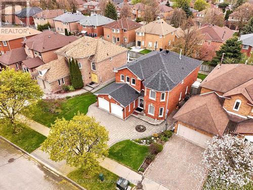 42 Kevi Crescent, Richmond Hill, ON - Outdoor