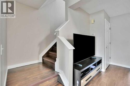 67 Somervale Drive Sw, Calgary, AB 
