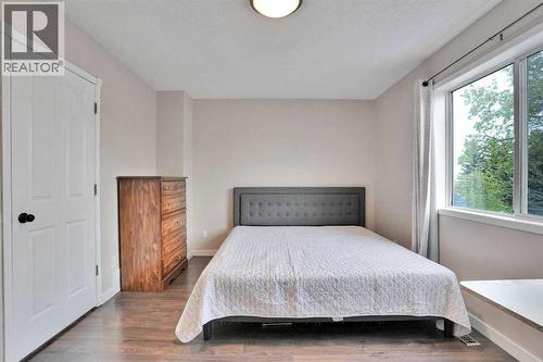 67 Somervale Drive Sw, Calgary, AB 