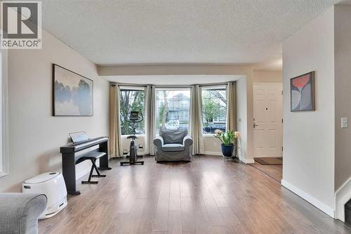 67 Somervale Drive Sw, Calgary, AB 