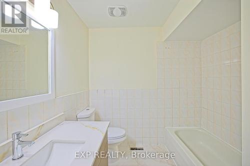 Upper - 4 Fallway Road, Brampton, ON - Indoor Photo Showing Bathroom