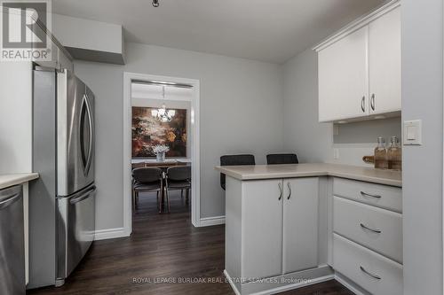 2 Glenbarr Road, St. Catharines, ON - Indoor Photo Showing Kitchen