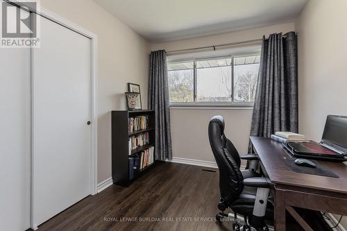 2 Glenbarr Road, St. Catharines, ON - Indoor Photo Showing Office