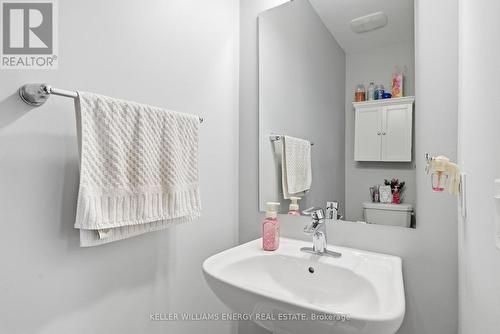 67 Tabaret Crescent, Oshawa (Windfields), ON - Indoor Photo Showing Bathroom