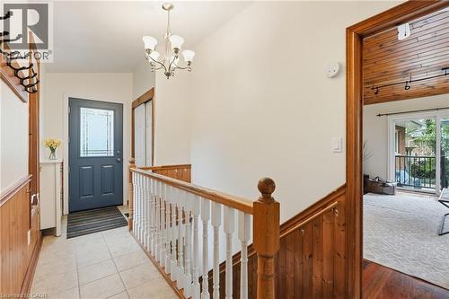21 Brian Boulevard, Waterdown, ON - Indoor Photo Showing Other Room