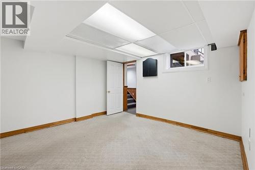 21 Brian Boulevard, Waterdown, ON - Indoor Photo Showing Other Room