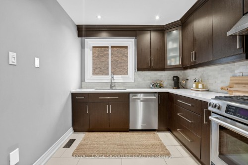 53 Poets Walk Way, Toronto, ON - Indoor Photo Showing Kitchen With Stainless Steel Kitchen