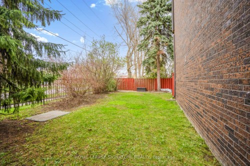53 Poets Walk Way, Toronto, ON - Outdoor