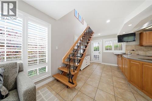 383 North Shore Boulevard W, Burlington, ON - Indoor