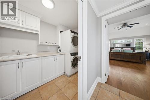 383 North Shore Boulevard W, Burlington, ON - Indoor Photo Showing Laundry Room