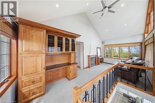 383 North Shore Boulevard W, Burlington, ON - Indoor Photo Showing Other Room