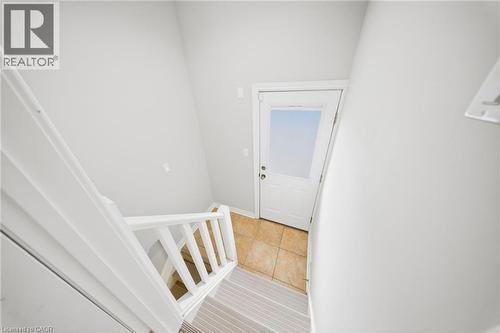 383 North Shore Boulevard W, Burlington, ON - Indoor Photo Showing Other Room