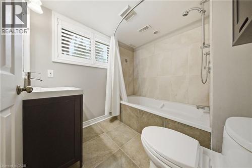 383 North Shore Boulevard W, Burlington, ON - Indoor Photo Showing Bathroom