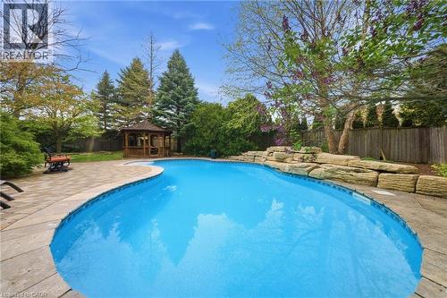 383 North Shore Boulevard W, Burlington, ON - Outdoor With In Ground Pool With Backyard