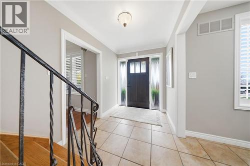 383 North Shore Boulevard W, Burlington, ON - Indoor Photo Showing Other Room