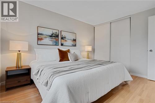 20 Ardoch Mews, Cambridge, ON - Indoor Photo Showing Bedroom