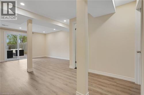20 Ardoch Mews, Cambridge, ON - Indoor Photo Showing Other Room
