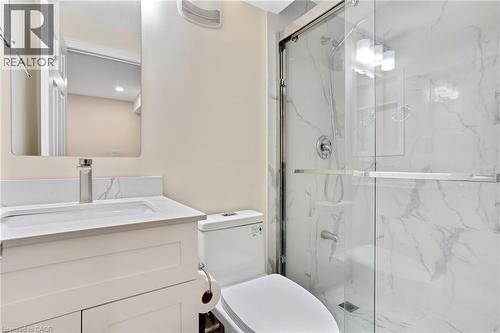 20 Ardoch Mews, Cambridge, ON - Indoor Photo Showing Bathroom