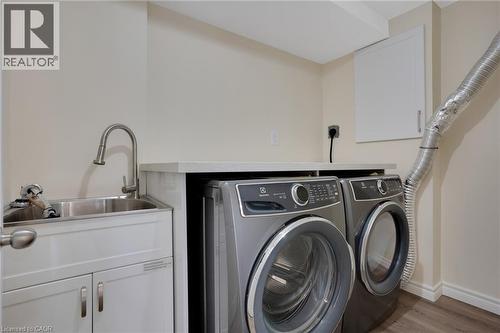 20 Ardoch Mews, Cambridge, ON - Indoor Photo Showing Laundry Room