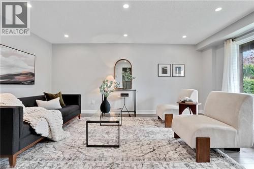 20 Ardoch Mews, Cambridge, ON - Indoor Photo Showing Living Room