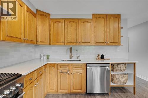 20 Ardoch Mews, Cambridge, ON - Indoor Photo Showing Kitchen