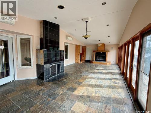 616 3Rd Street E, Spiritwood, SK - Indoor Photo Showing Other Room