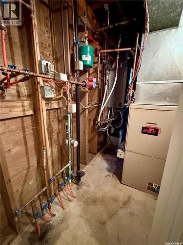 616 3Rd Street E, Spiritwood, SK - Indoor Photo Showing Basement