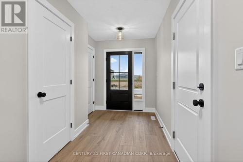 34 Postma Crescent, North Middlesex (Ailsa Craig), ON - Indoor Photo Showing Other Room
