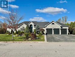 42 DEER RIDGE ROAD Uxbridge, ON L0C 1A0