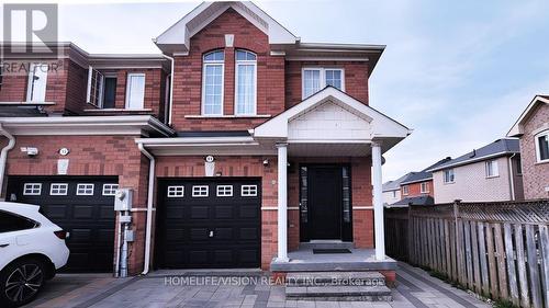 11 CHRISTEPHEN CRESCENT  Richmond Hill, ON L4S 2S6