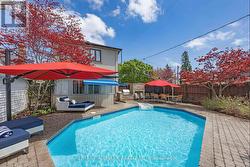 86 BINSWOOD AVENUE Toronto, ON M4C 3N9