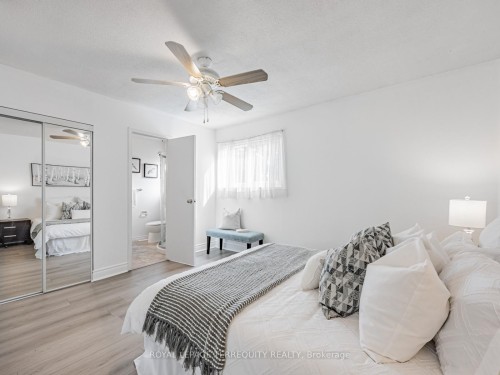 1858 Shadybrook Drive, Pickering, ON - Indoor Photo Showing Bedroom