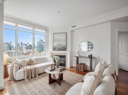 1907-100 Hayden Street Toronto, ON M4Y 3C7