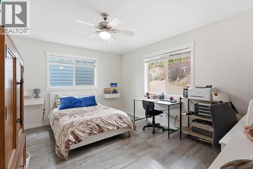 309 Killarney Way, Vernon, BC - Indoor Photo Showing Bedroom
