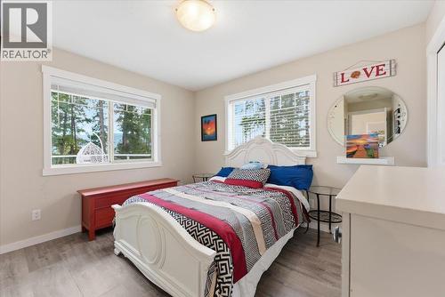 309 Killarney Way, Vernon, BC - Indoor Photo Showing Bedroom