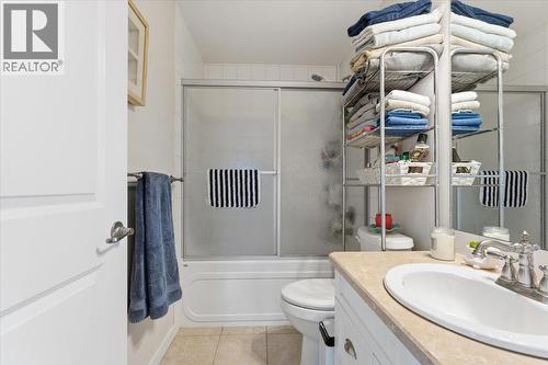 309 Killarney Way, Vernon, BC - Indoor Photo Showing Bathroom