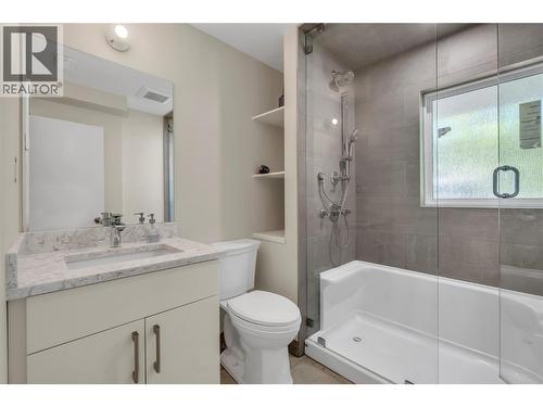 1213 Lambert Drive, Penticton, BC - Indoor Photo Showing Bathroom