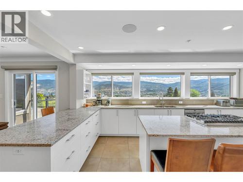 1213 Lambert Drive, Penticton, BC - Indoor Photo Showing Kitchen With Upgraded Kitchen