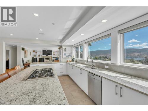 1213 Lambert Drive, Penticton, BC - Indoor Photo Showing Kitchen With Double Sink