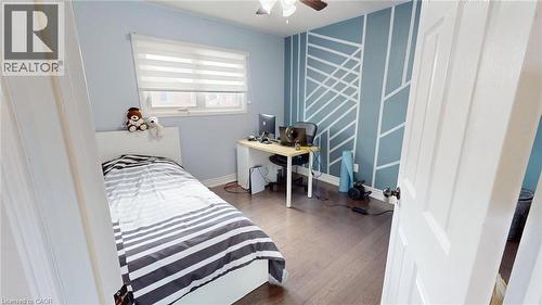 6466 Lisgar Drive, Mississauga, ON - Indoor Photo Showing Bedroom