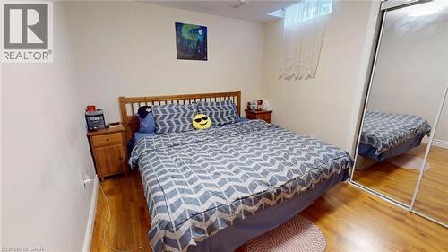 6466 Lisgar Drive, Mississauga, ON - Indoor Photo Showing Bedroom