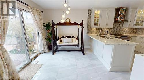 6466 Lisgar Drive, Mississauga, ON - Indoor